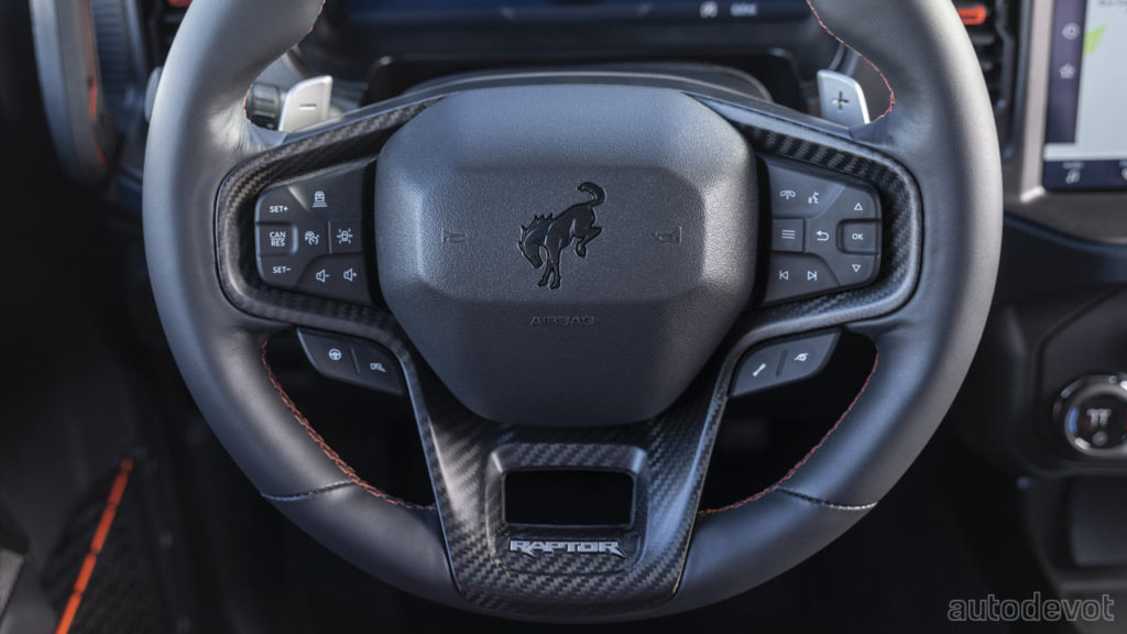 2022-Ford-Bronco-Raptor_interior_steering_wheel