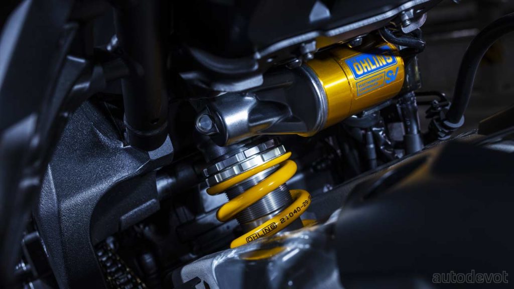 2022-Yamaha-MT-10-SP_Ohlins_dampers
