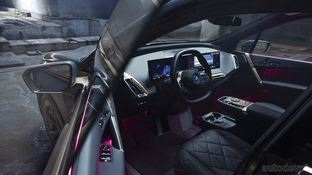 BMW-iX-M60_interior