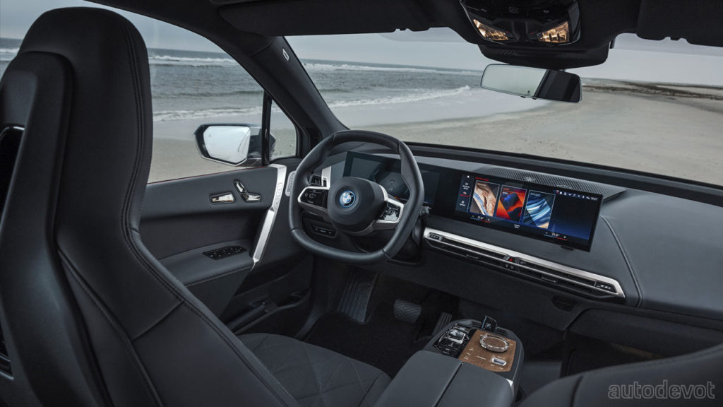 BMW-iX-M60_interior_2