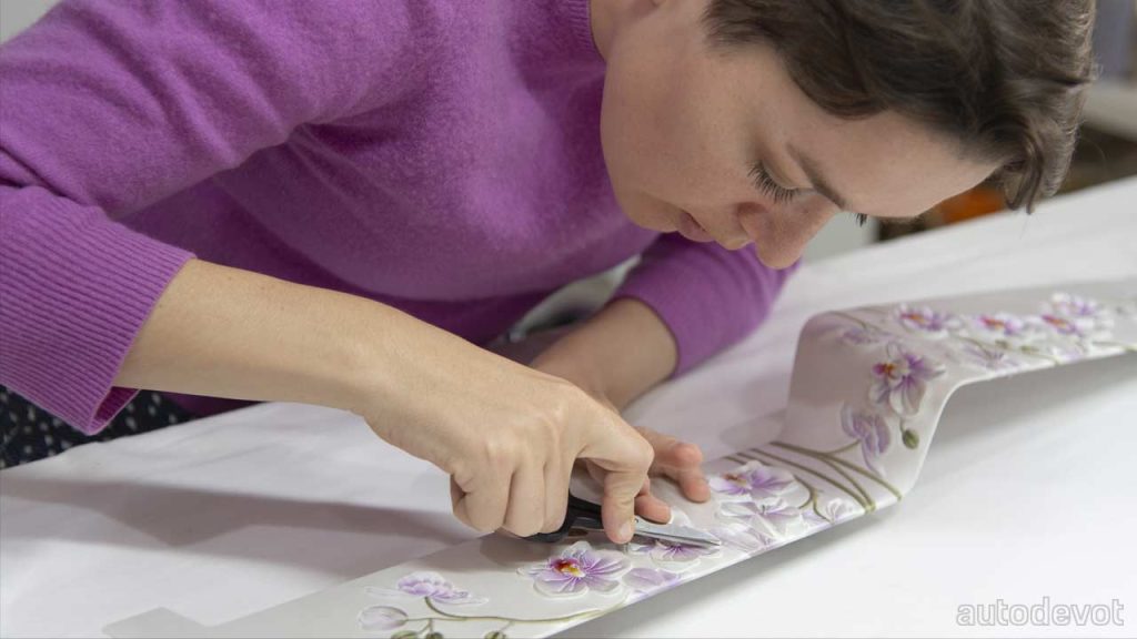 Rolls-Royce-Phantom-Orchid_interior_art