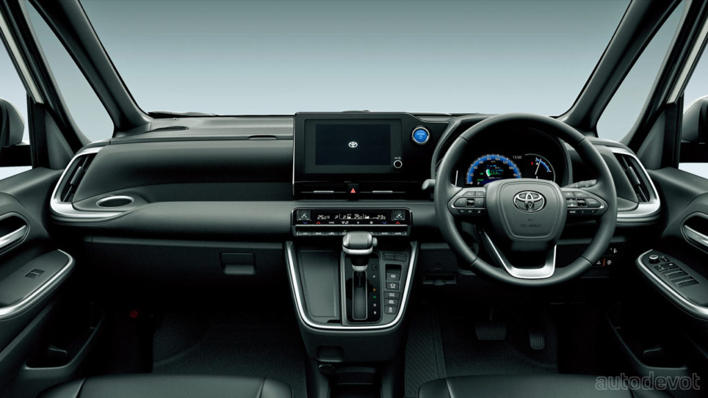 Toyota-Noah-van_interior