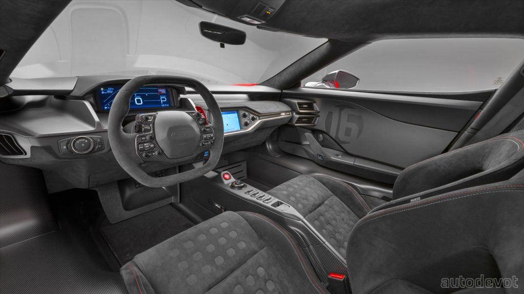 2022-Ford-GT-Alan-Mann-Heritage-Edition_interior