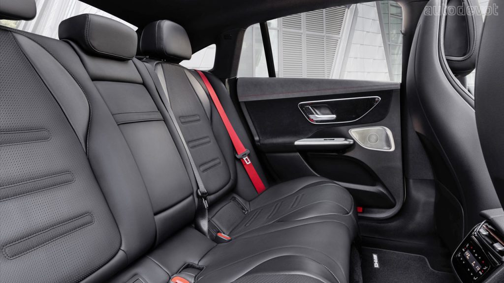 Mercedes-AMG-EQE-53-4Matic_interior_rear_seats