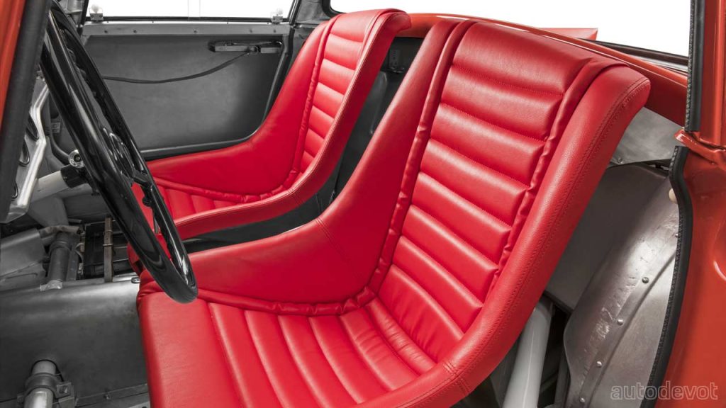 Skoda-1100-OHC-Coupe-interior_seats-restored