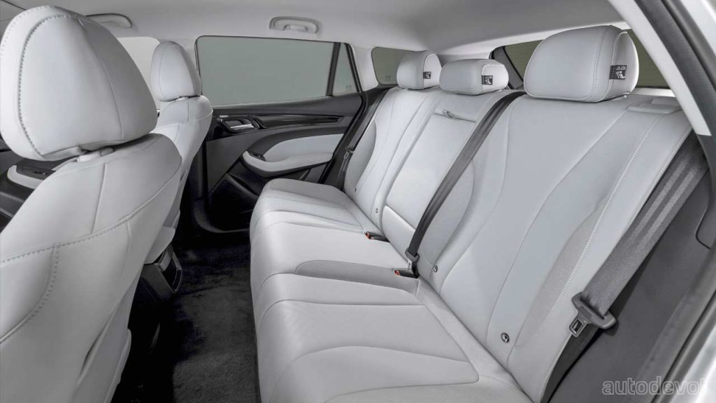2022-MG-MG5-Electric_interior_rear_seats