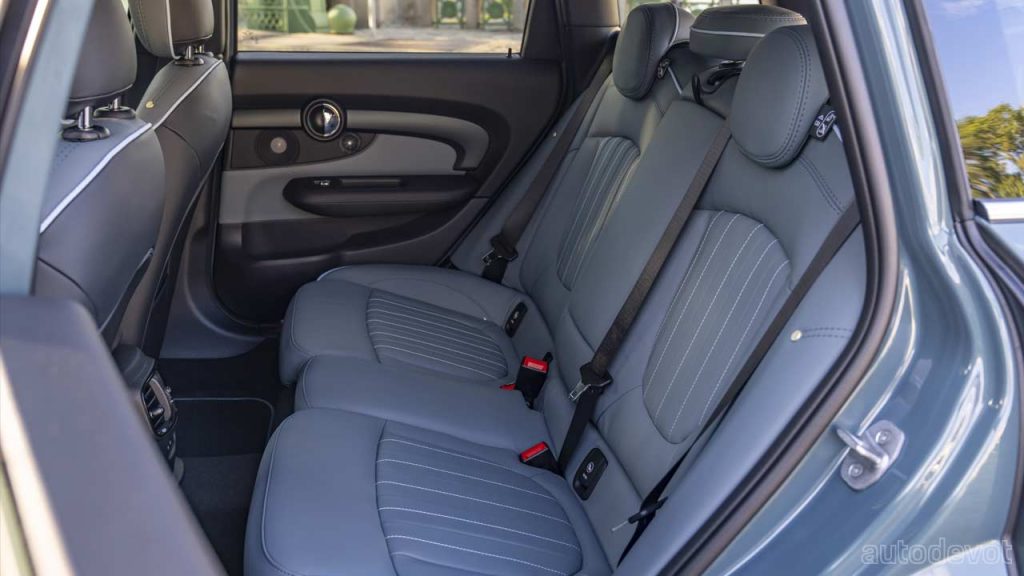 MINI-John-Cooper-Works-Clubman-Untold-Edition_interior_rear_seats