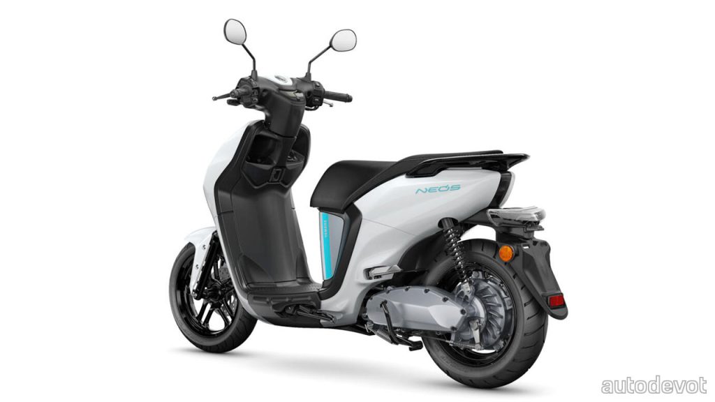 Yamaha-NEO's-electric-scooter_2
