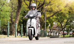 Yamaha-NEO's-electric-scooter_3