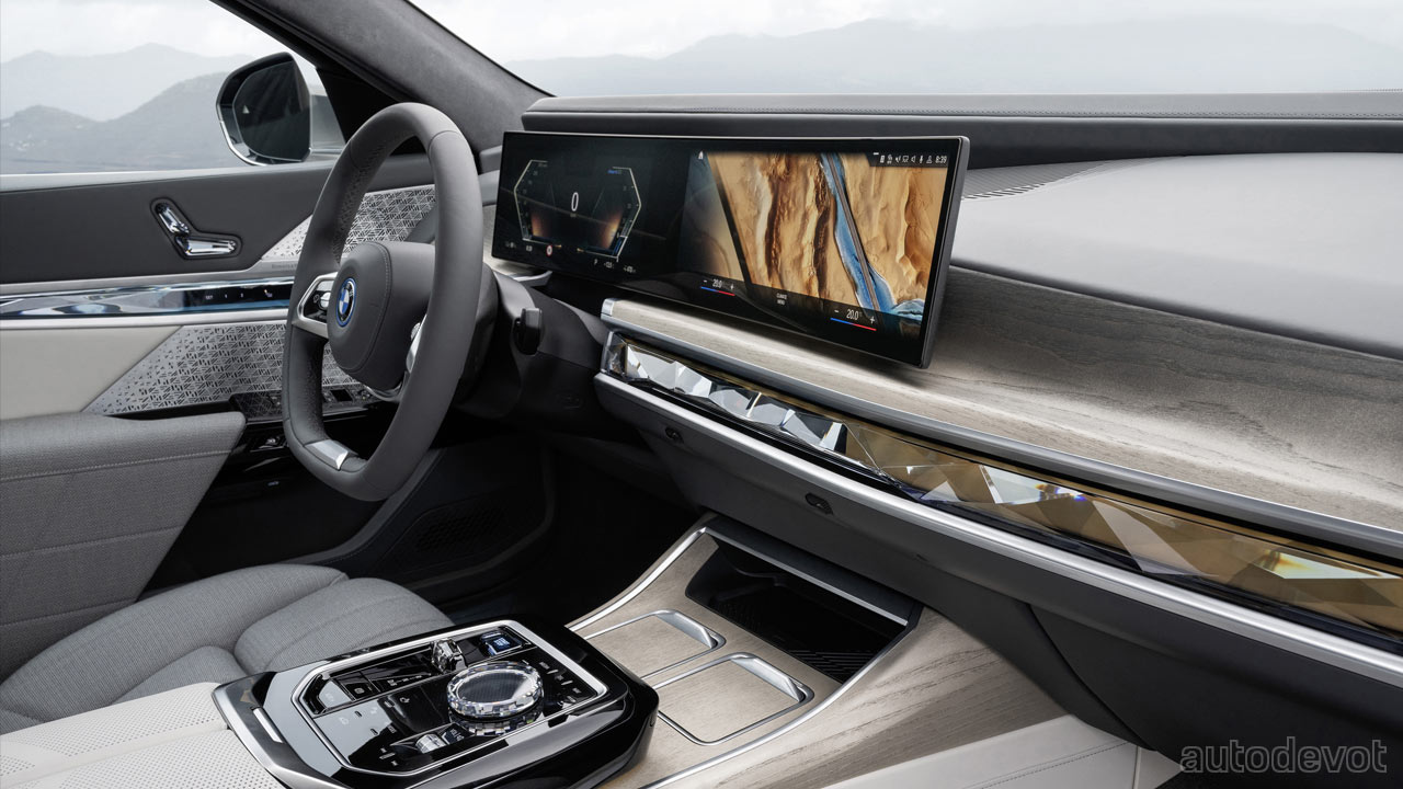 2023-BMW-7-Series-i7-xDrive60_interior