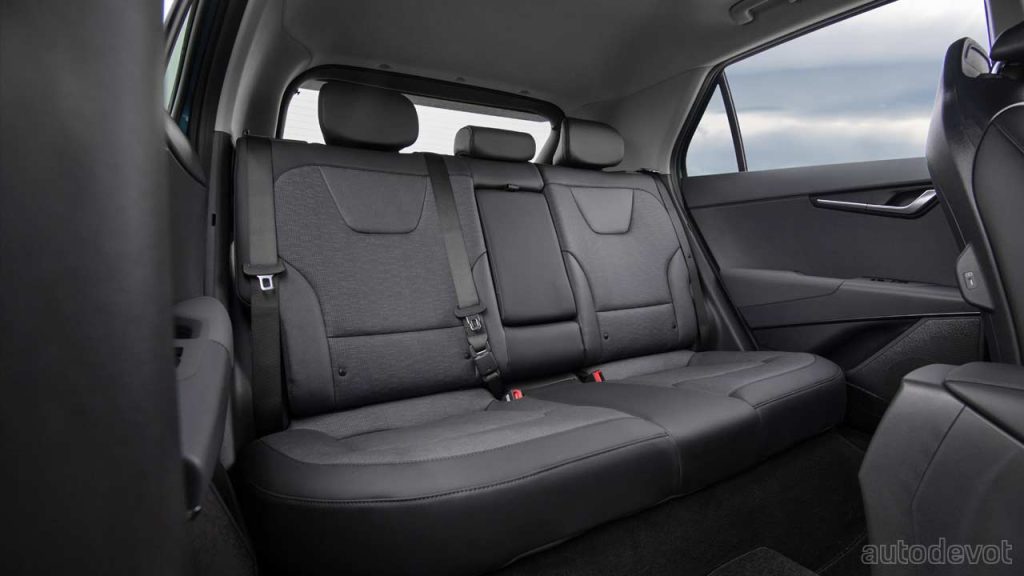 2023-Kia-Niro-PHEV-interior_rear_seats