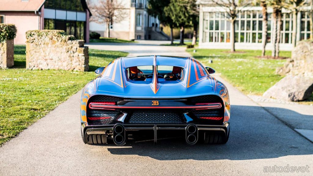 First-Bugatti-Chiron-Super-Sport_rear