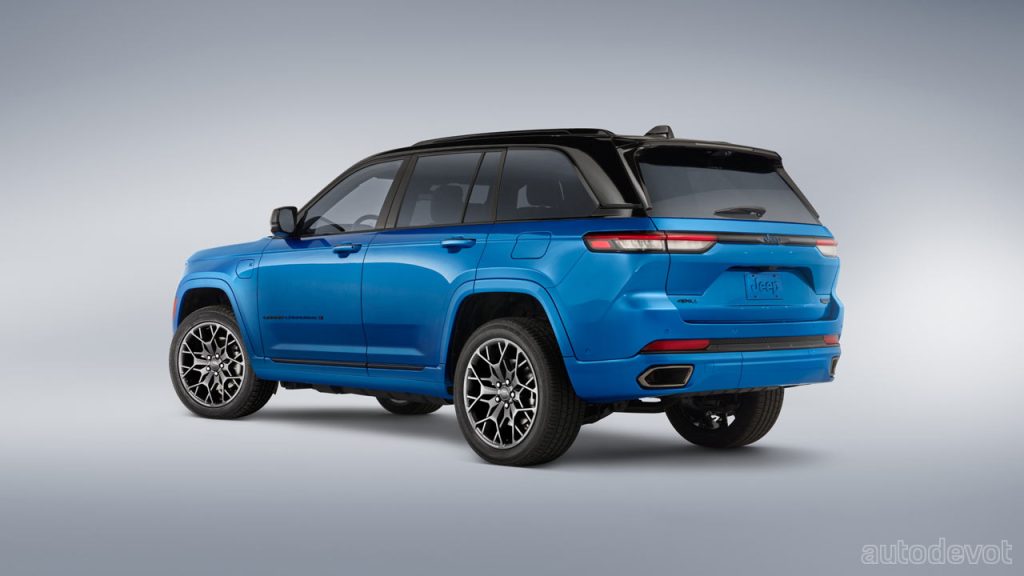 Jeep-Grand-Cherokee-High-Altitude-4xe in Hydro Blue color_3