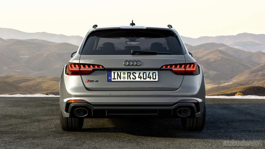Audi-RS-4-Avant-with-competition-plus-package_rear