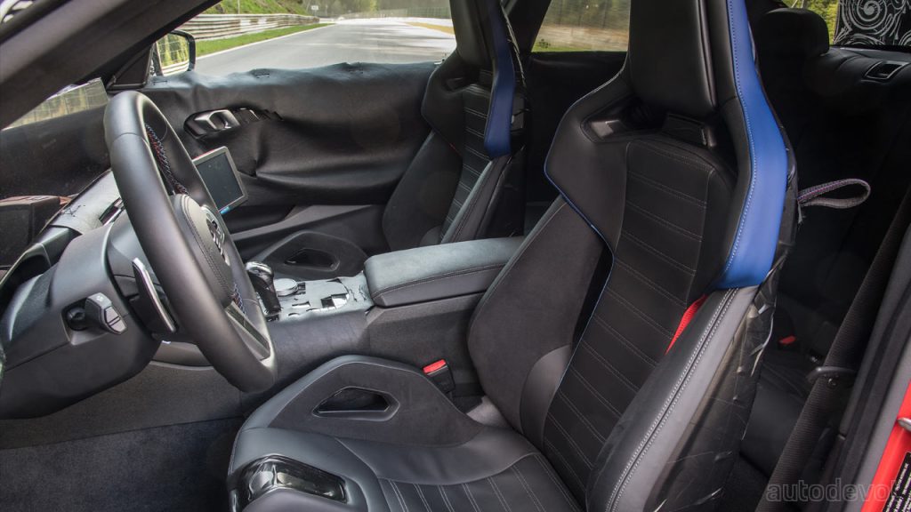2023-BMW-M2-prototype_interior_M-carbon-bucket-seats