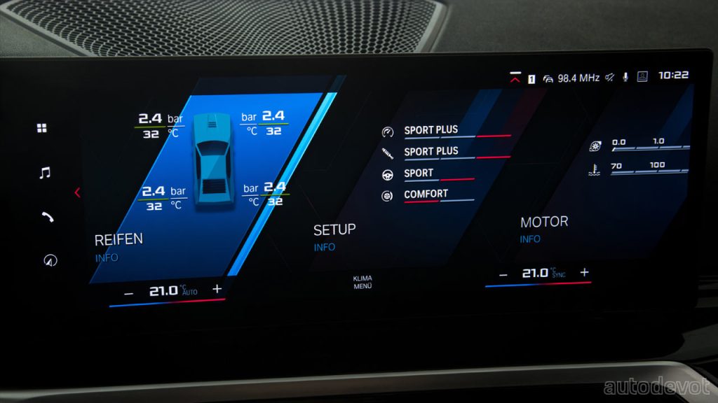 2023-BMW-M2-prototype_interior_touchscreen