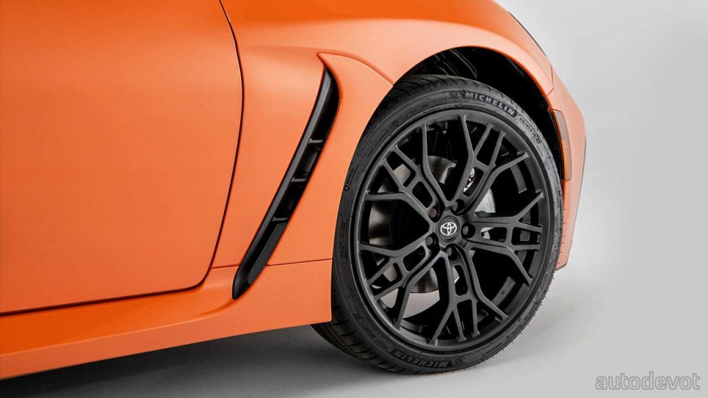 2023-Toyota-GR-86-Special Edition-Solar Shift Orange_wheels