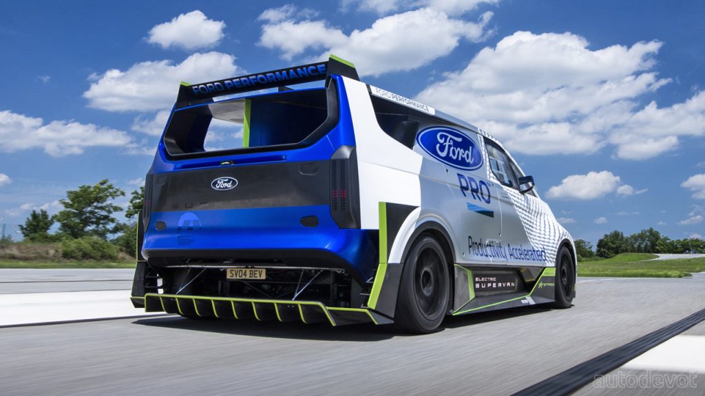 Ford-Pro-Electric-SuperVan_2