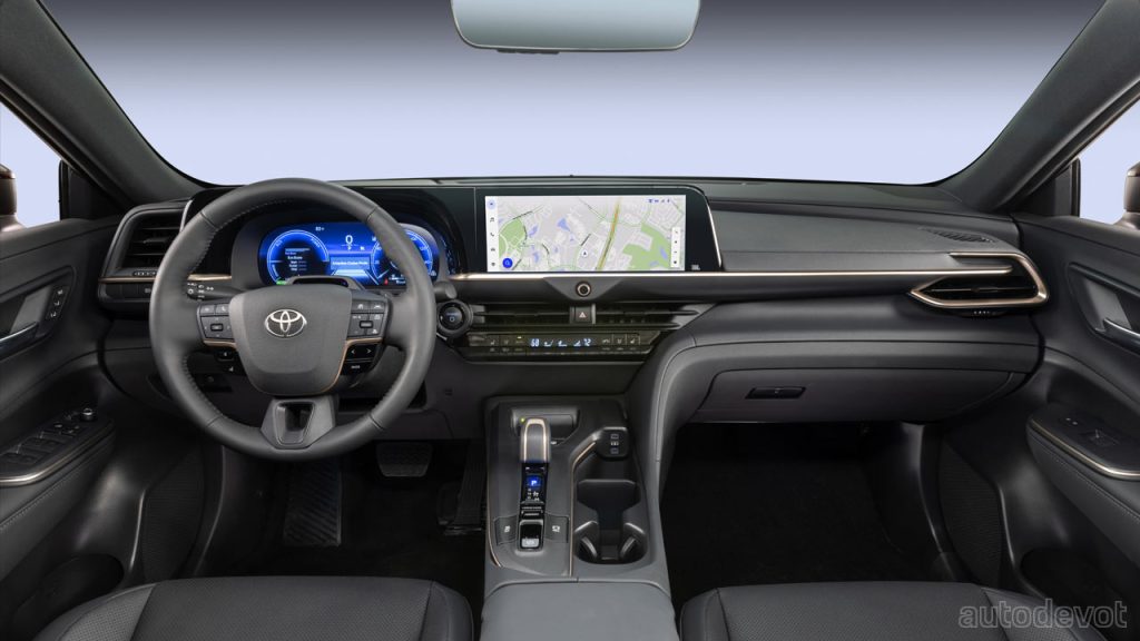2023-Toyota-Crown-Sedan_interior