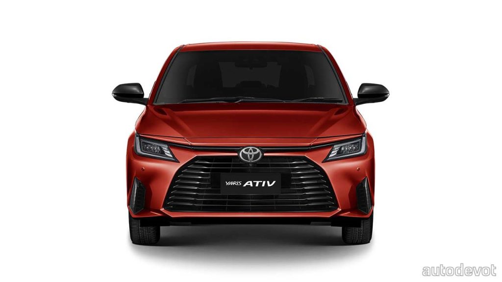 2022-Toyota-Yaris-Ativ_front