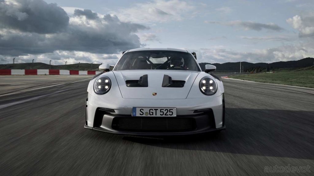 2023-Porsche-911-GT3-RS_front