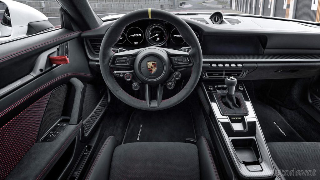 2023-Porsche-911-GT3-RS_interior