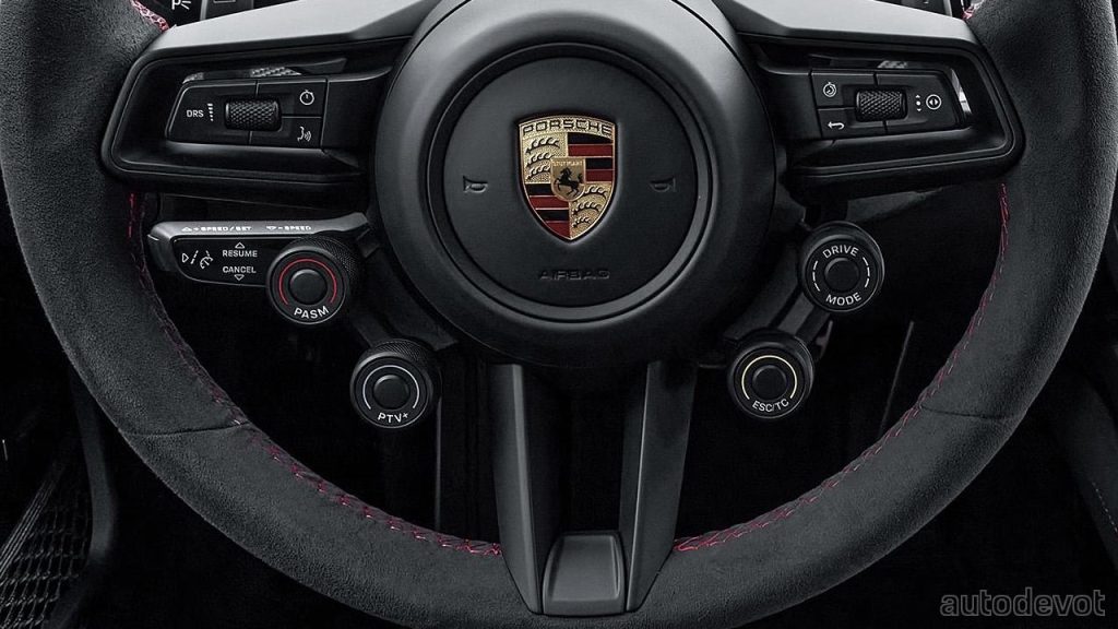 2023-Porsche-911-GT3-RS_interior_steering_wheel