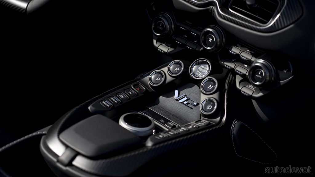 Aston-Martin-V12-Vantage-Roadster_interior_centre_console