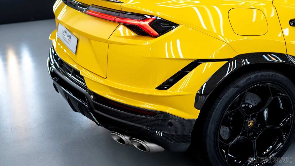 Lamborghini-Urus-Performante_exhaust