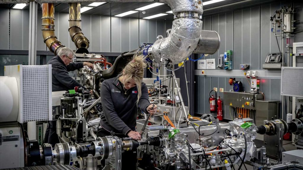 Mercedes-AMG-ONE-production-begins_5