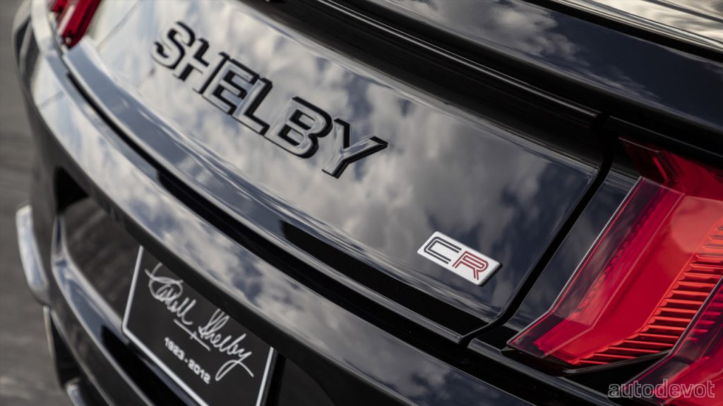 Shelby-GT500-Code-Red_rear_badges