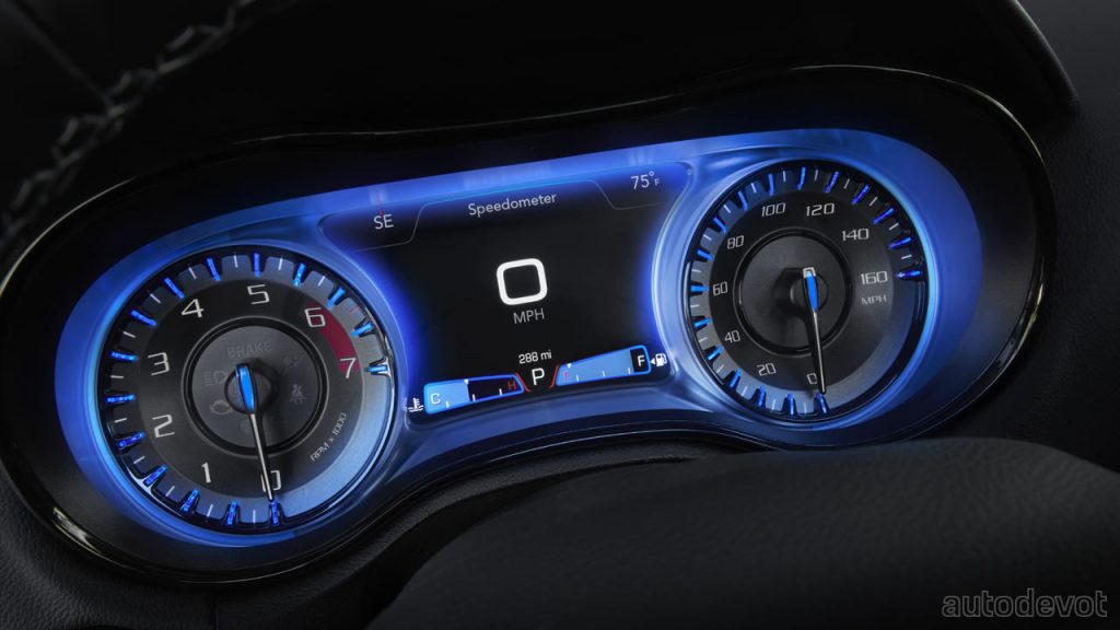 2023-Chrysler-300C_interior_instrument_cluster