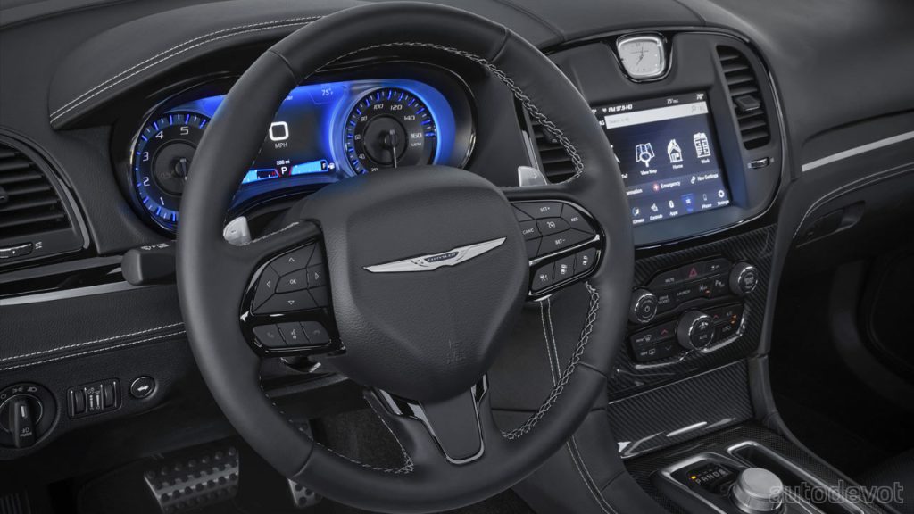 2023-Chrysler-300C_interior_steering_wheel