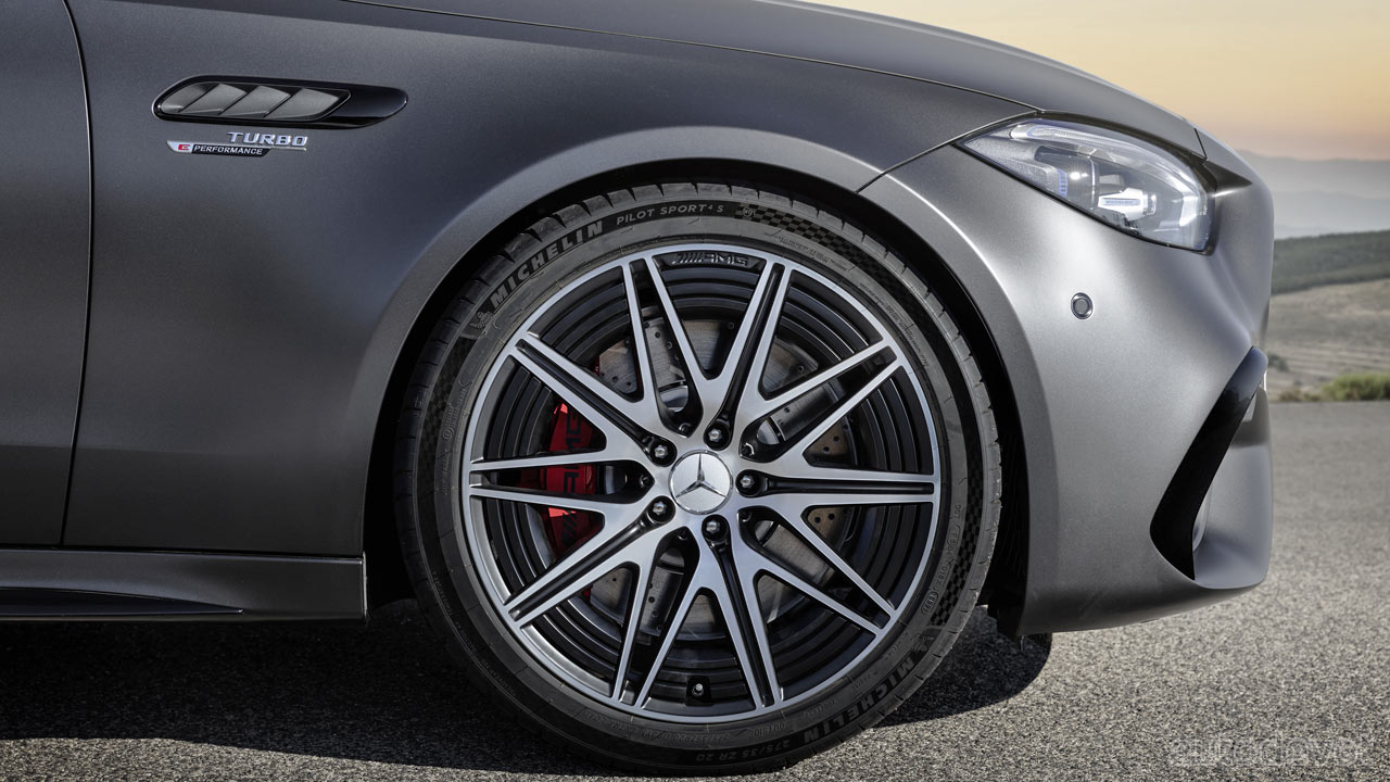 2023-Mercedes-AMG-C-63-S-E-Performance-Estate_wheels