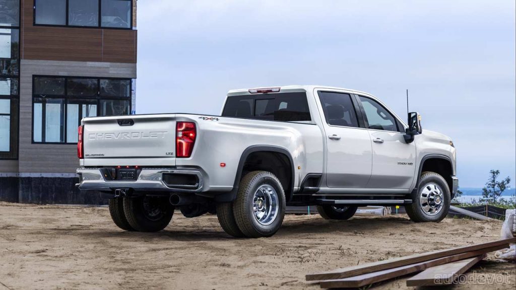 2024-Chevrolet-Silverado-3500HD-LTZ_2