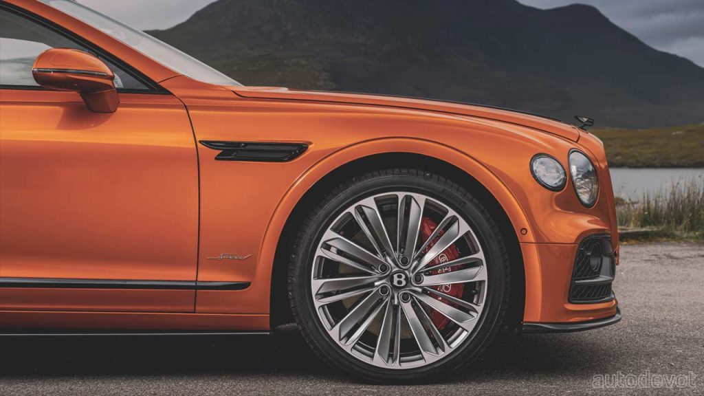 Bentley-Flying-Spur-Speed_wheels