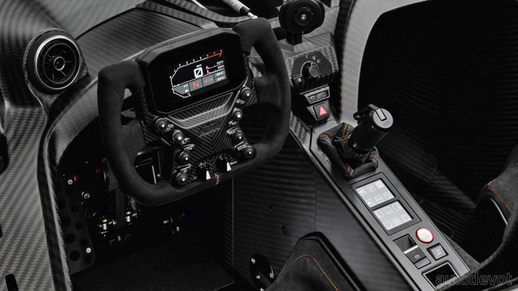 KTM-X-Bow-GT-XR_interior_steering