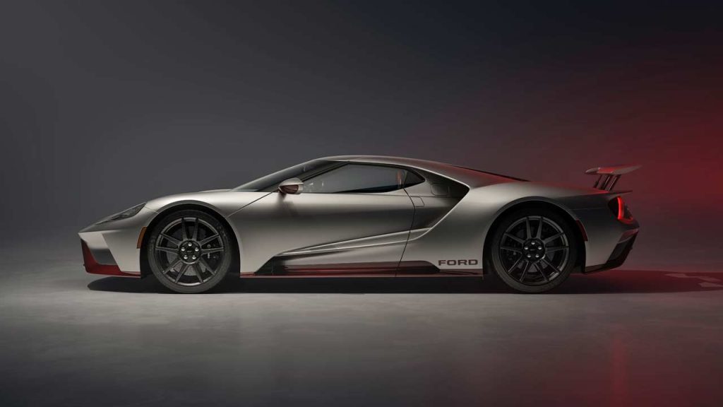 2022-Ford-GT-LM-Edition_side