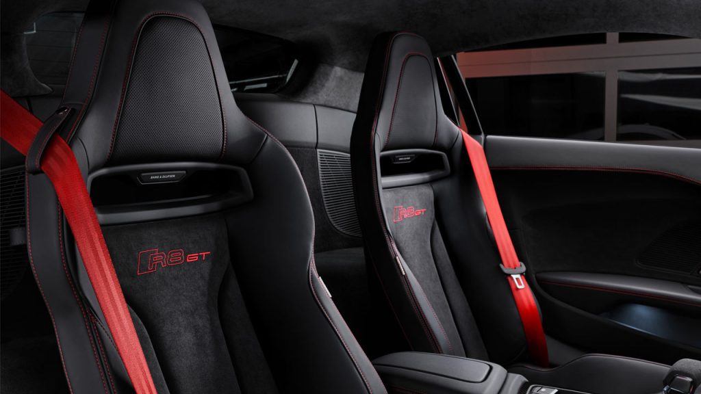 2023-Audi-R8-Coupé-V10-GT-RWD_interior_seats