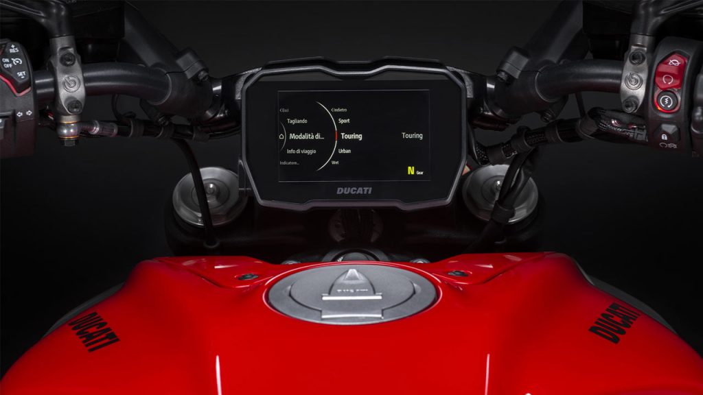 2023-Ducati-Diavel-V4_riding_modes