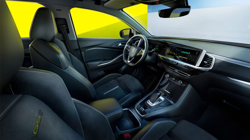 2023-Opel-Grandland-GSe_interior