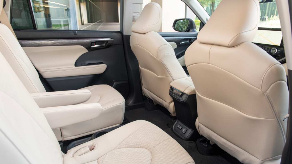 2023-Toyota-Highlander-Turbo-Limited_interior_rear_seats