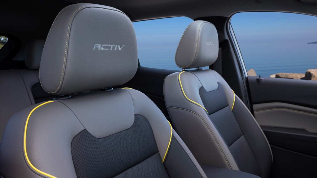 2024-Chevrolet-Trax-ACTIV_interior_front_seats
