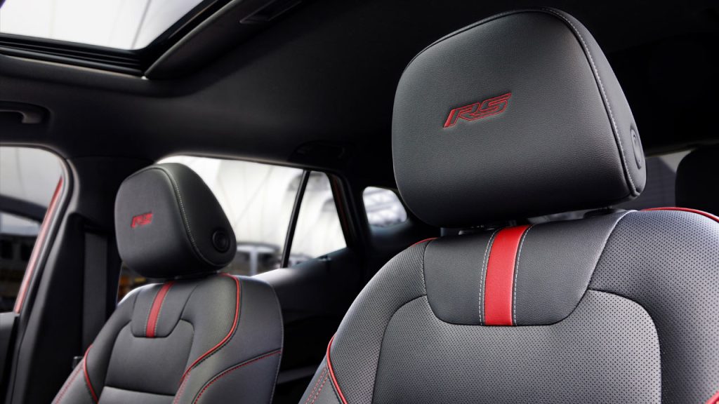2024-Chevrolet-Trax-RS_interior_seats