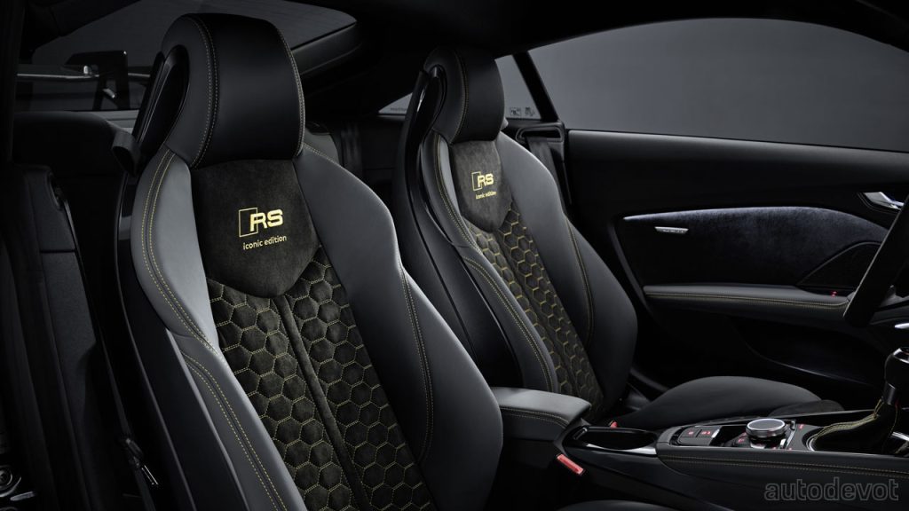 Audi-TT-RS-Coupé-iconic-edition_interior_seats