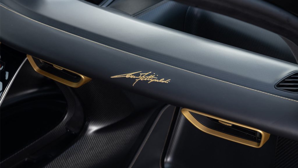 Lotus-Evija-Fittipaldi_interior_dashboard