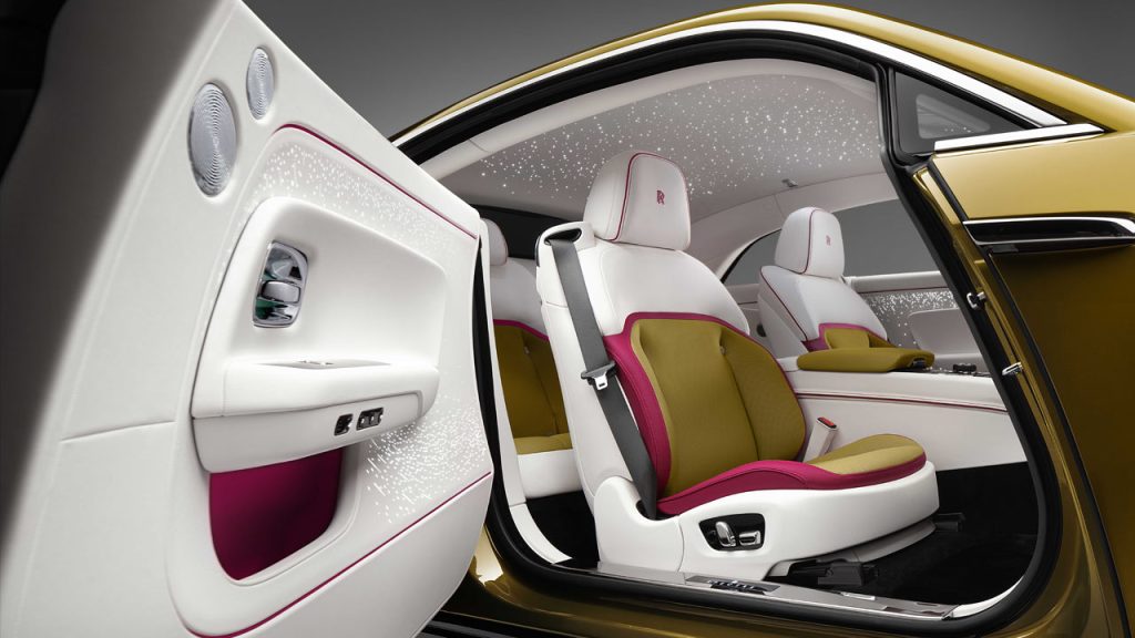 Rolls-Royce-Spectre_interior_front_seats