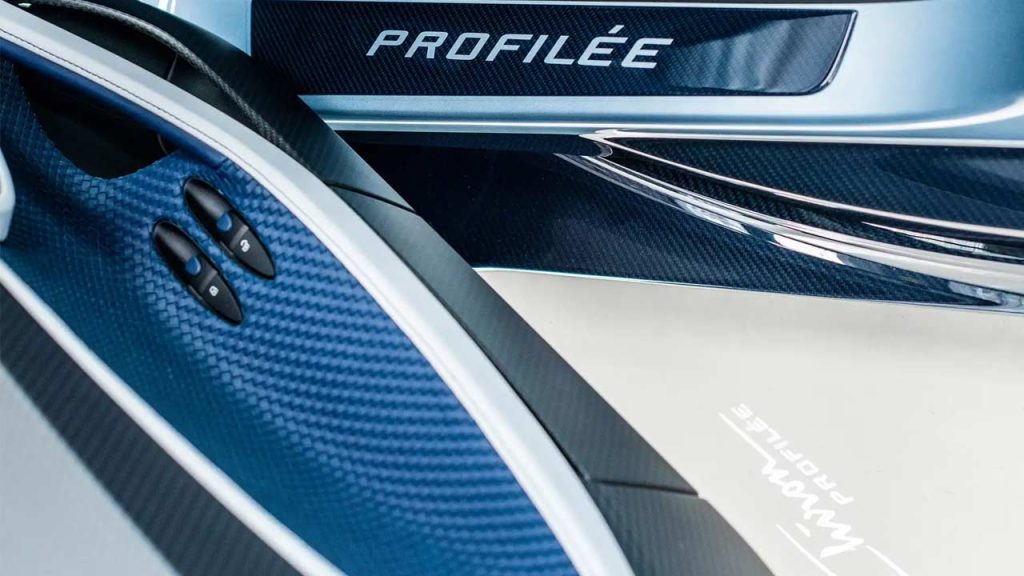 Bugatti-Chiron-Profilée_interior_door_sill