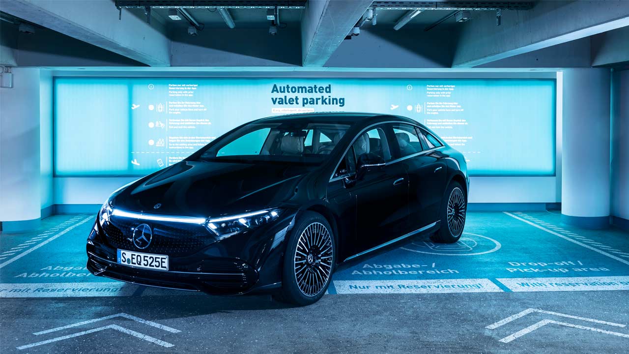 Mercedes-Benz-automated-valet-parking-service