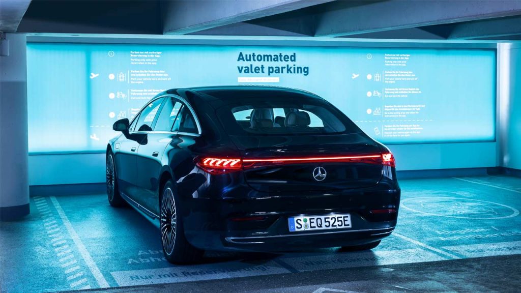 Mercedes-Benz-automated-valet-parking-service_2